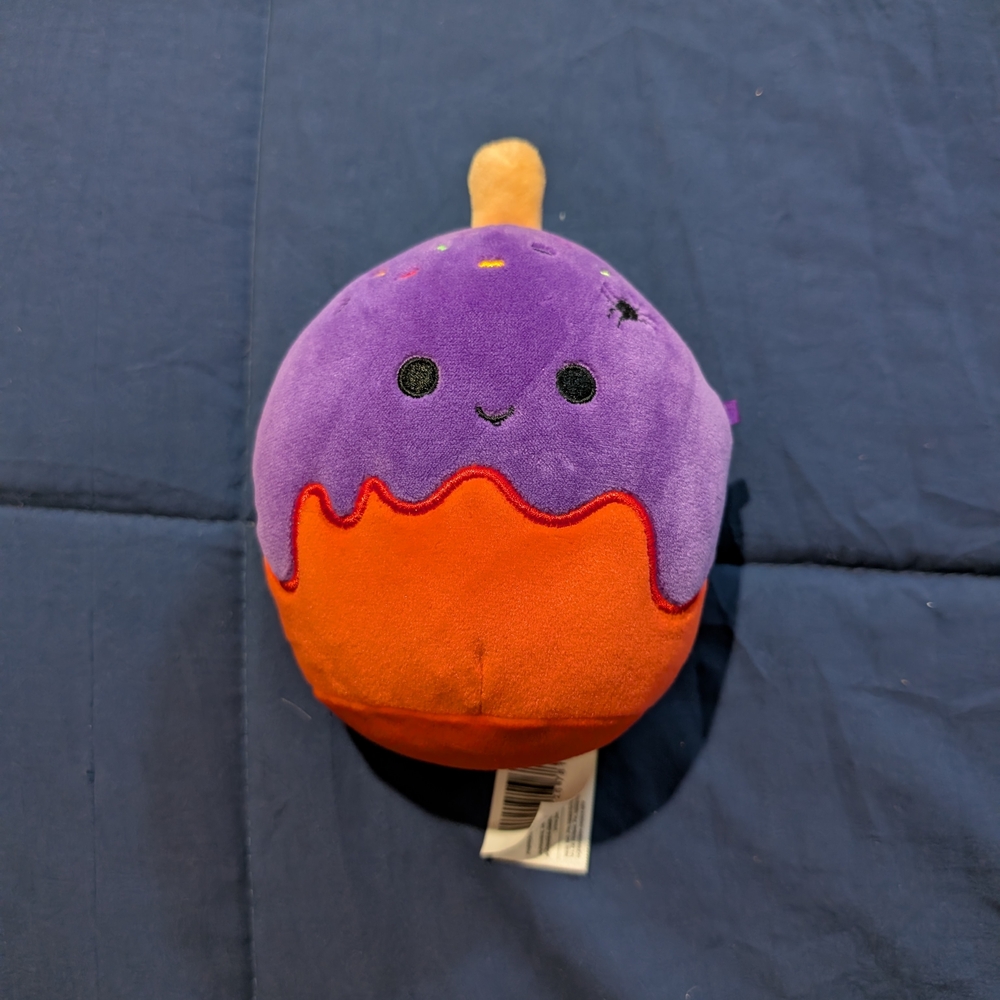 Squishmallow 4.5" Halloween Habib The Candy Apple
